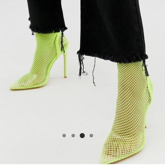 ASOS Petite Egerton rigid cropped flare jeans - Picture 3 of 4